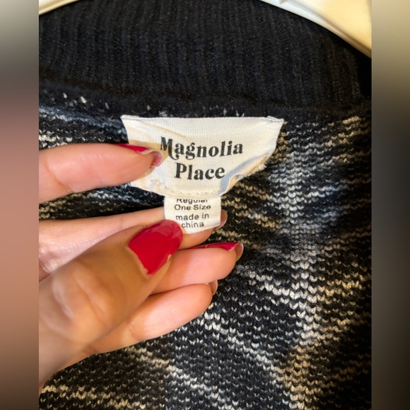 Unique Vintage Spider Web Cardigan - Picture 5 of 8